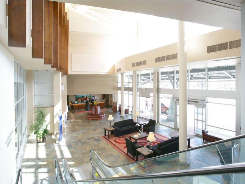 Coast Hotel & Convention Centre Langley Bagian luar foto