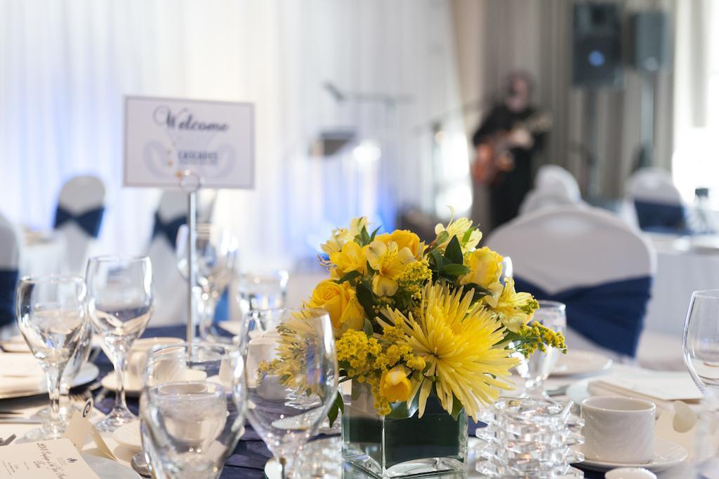 Coast Hotel & Convention Centre Langley Bagian luar foto