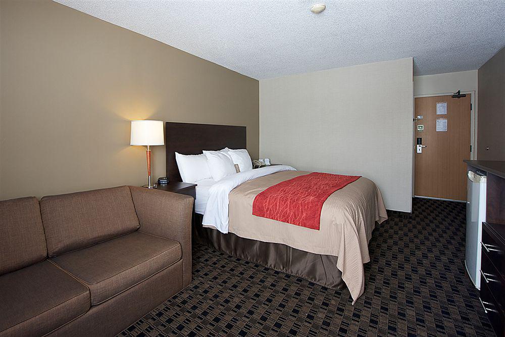 Coast Hotel & Convention Centre Langley Bagian luar foto